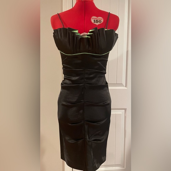Y2k 90s Black & Lime Green Satin Ruched Sleeveless Mini Dress - Picture 6 of 16